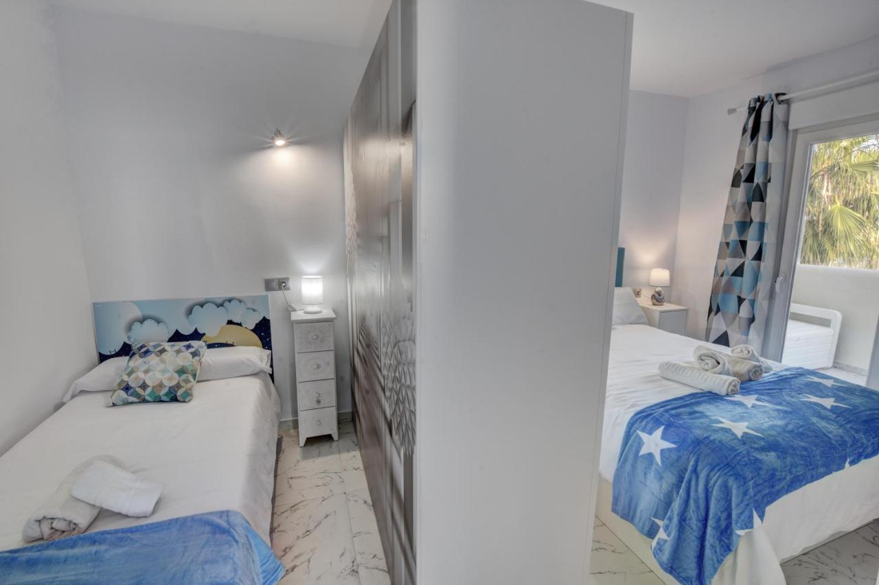 Bil Bil - C&G Benal Beach Apartment Benalmádena Dış mekan fotoğraf